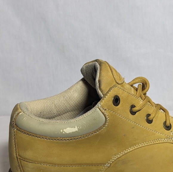 NEW Lugz Mens Chukka Waterresistant Wheat Boot Sz 11 wide - Picture 5 of 5